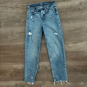 Distressed High Rise Blue Jeans